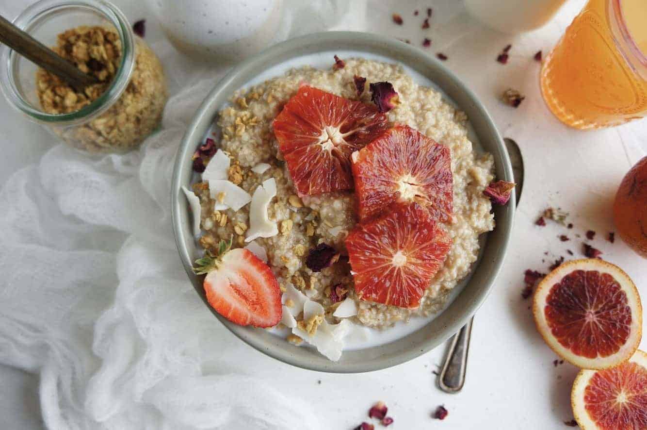 Blood orange steel cut oatmeal. The perfect yummy way to kickstart the day!