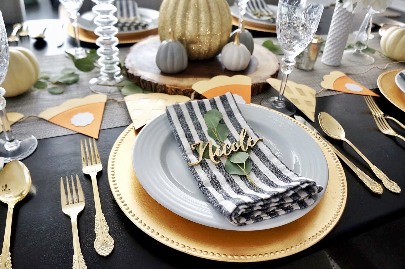 How to Host an Easy Friendsgiving on a Budget - The Windy City Dinner Fairy