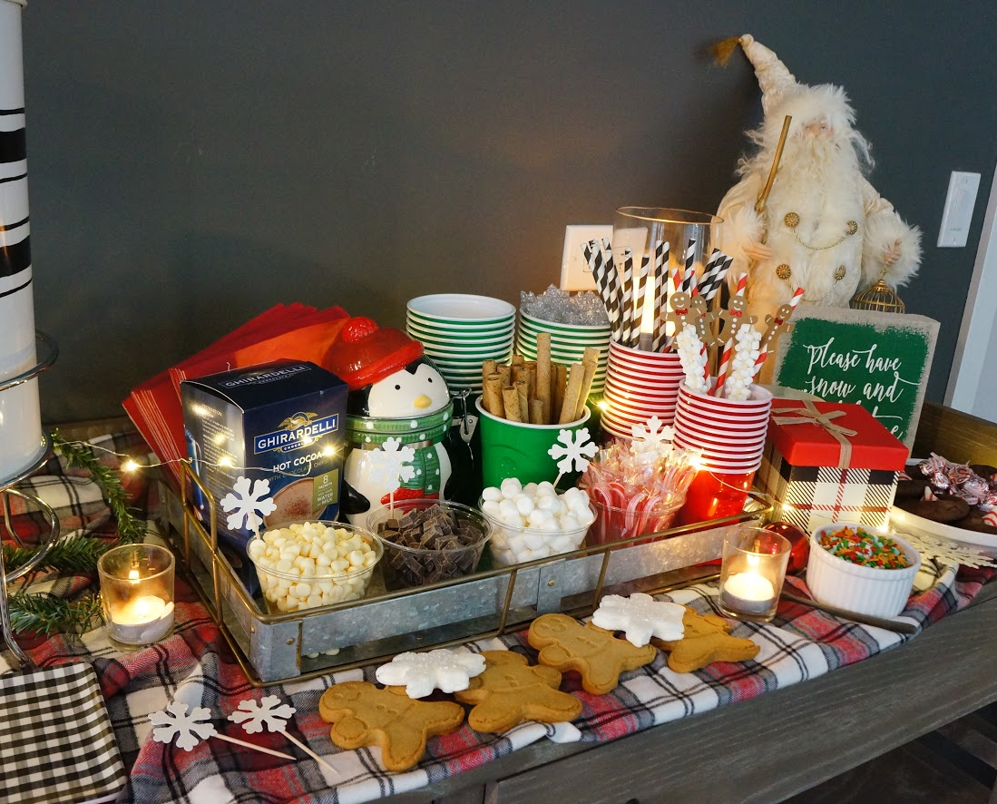 Hot Cocoa Bar Party (and Free Printable!) - The Windy City Dinner Fairy