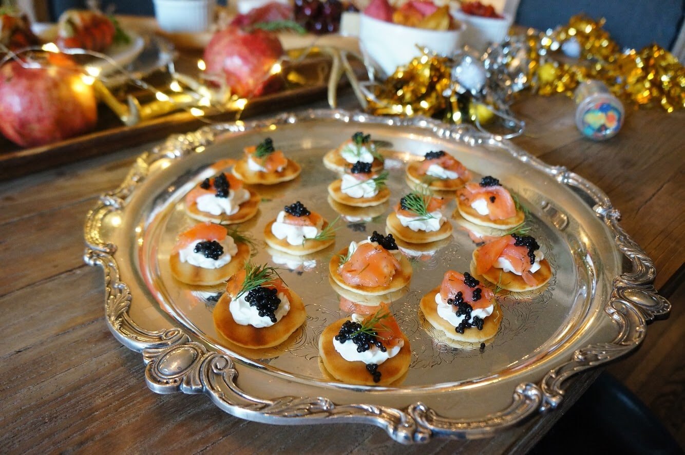 blinis with creme fraiche and caviar