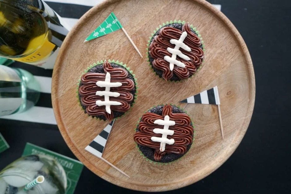how to make football cupcakes