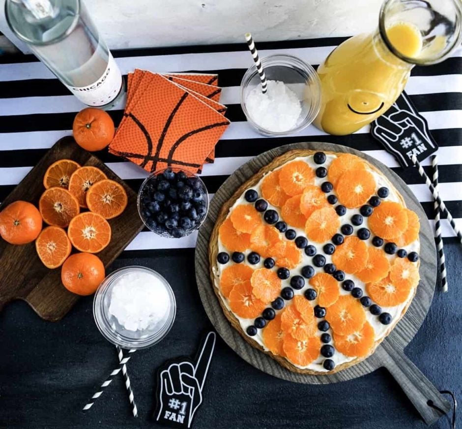 basketball fruit pizza