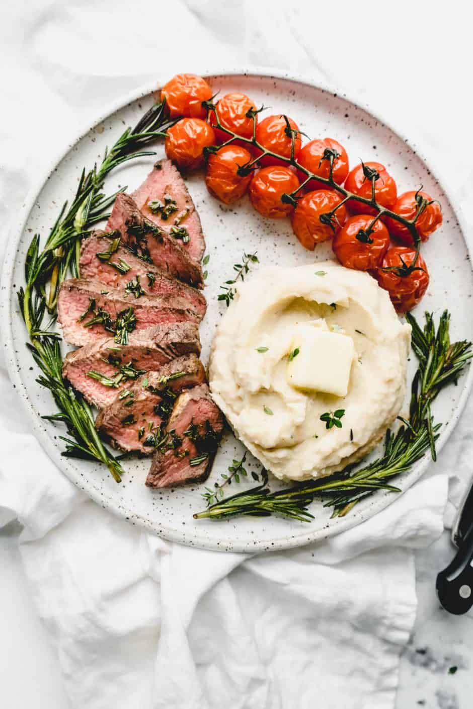 https://windycitydinnerfairy.com/wp-content/uploads/2020/11/steak-37-940x1409.jpg