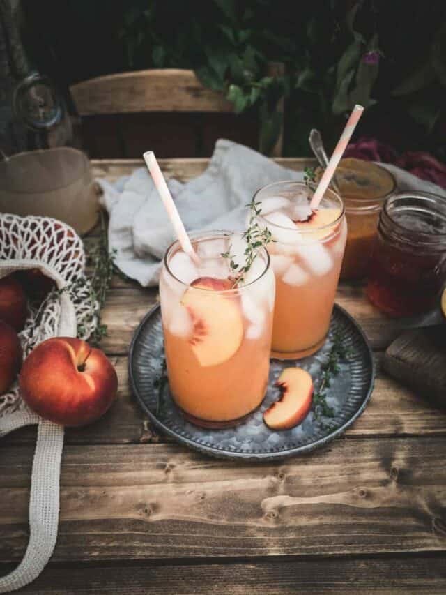 How to Make a Refreshing Peach Vodka Lemonade