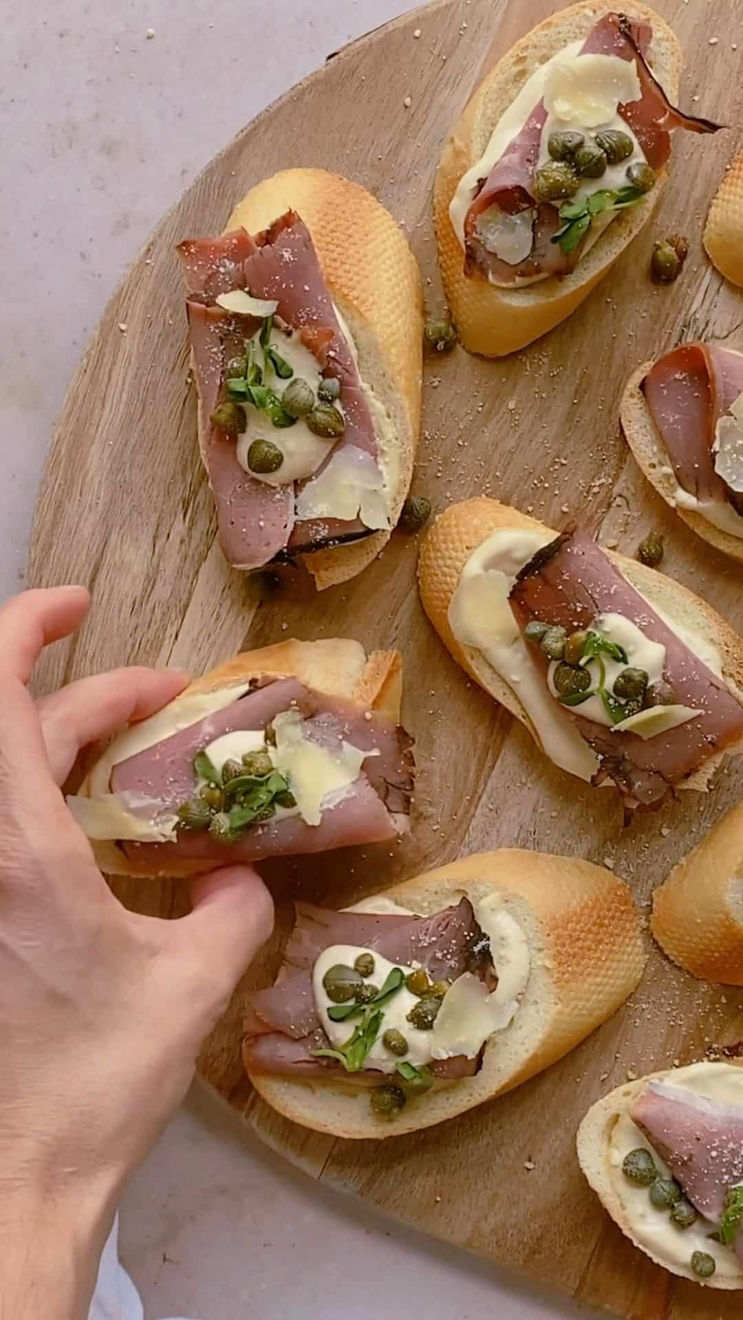 How to Make Roast Beef Crostini - The Windy City Dinner Fairy