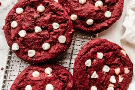 cropped-redvelvetcookies-10.jpg